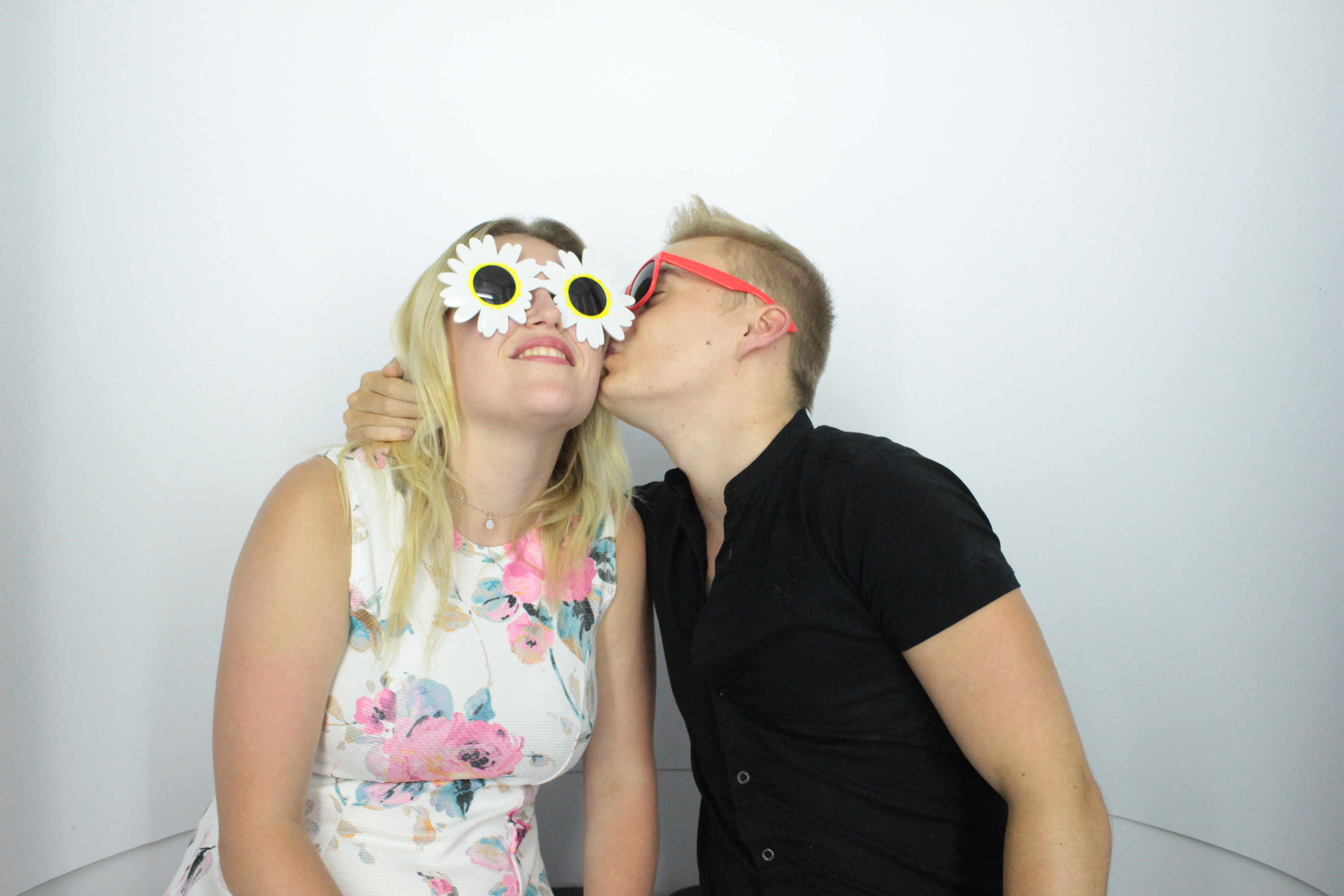 Martin & Colleen’s Joint 50th | View more photos from the event at gallery.myphotoboothexperience.co.uk/u/MyPhotoBoothExperienceLtd/Martin-Colleen’s-Joint-50th